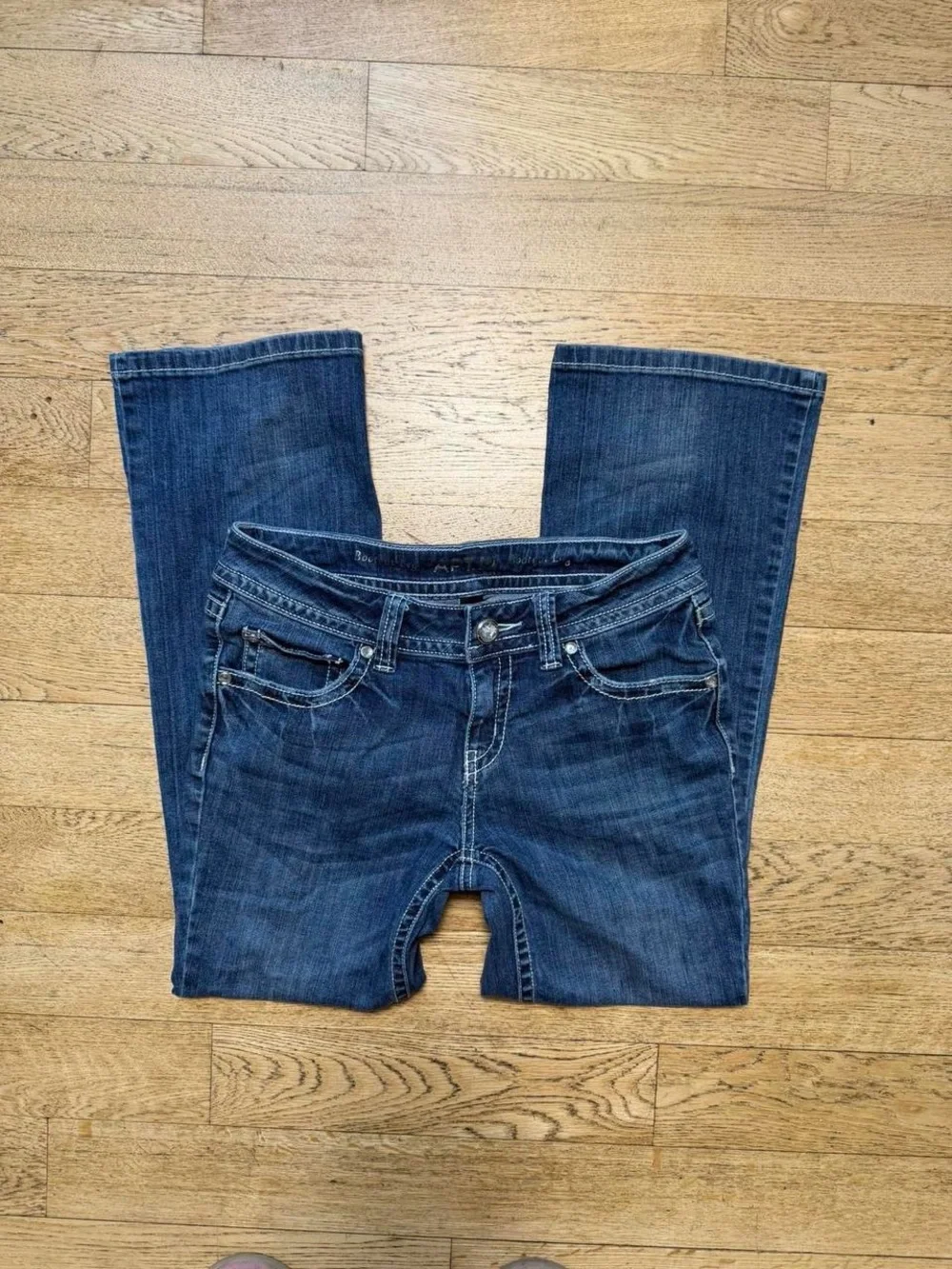 Women’s Blue Denim Jeans - Classic Straight Fit